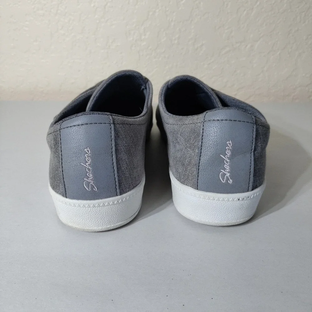 Skechers Womens Gray Textile Hook and Loop Slip On Sneakers 27114 Size 10